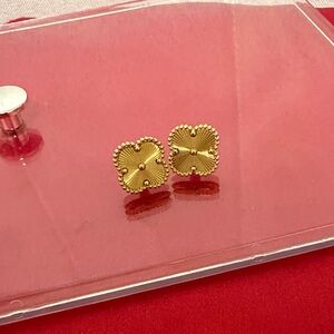 Elegant Gold Stud Earrings